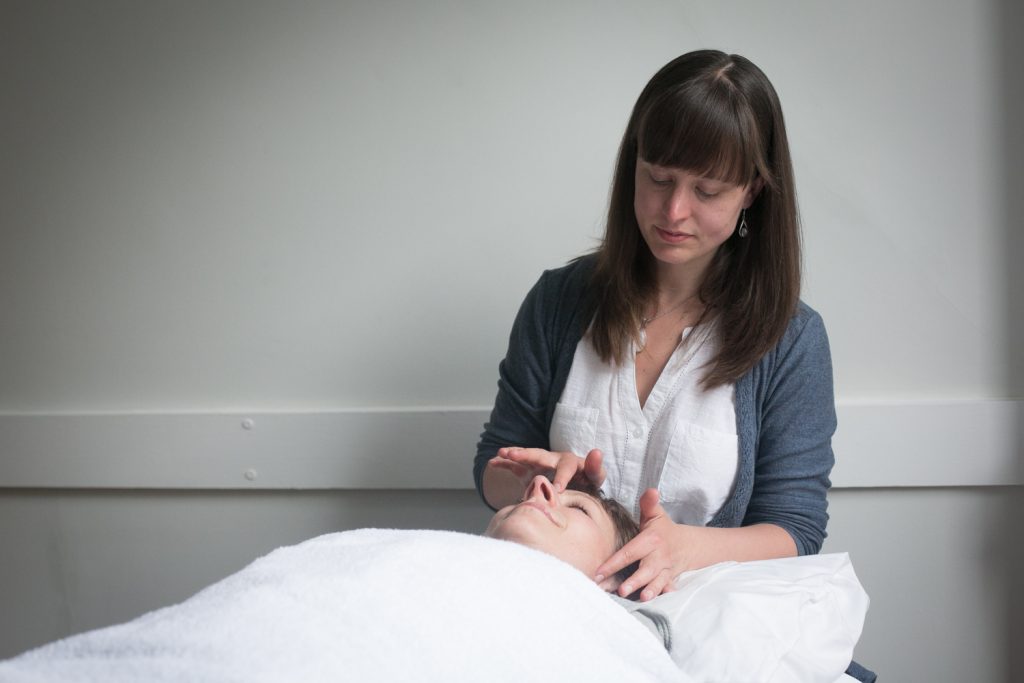 Top tips for finding the right therapist for you 2 2J9A7777 e1528451684942